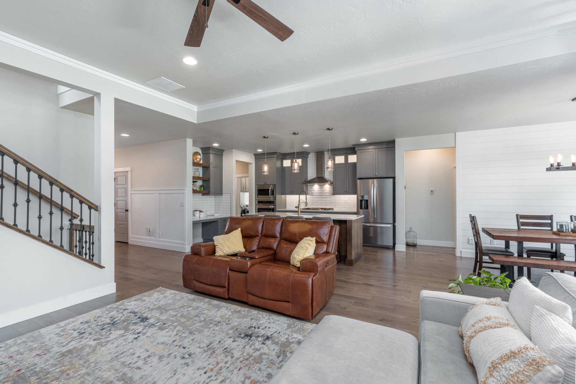 2641 Living Room and Kitchen