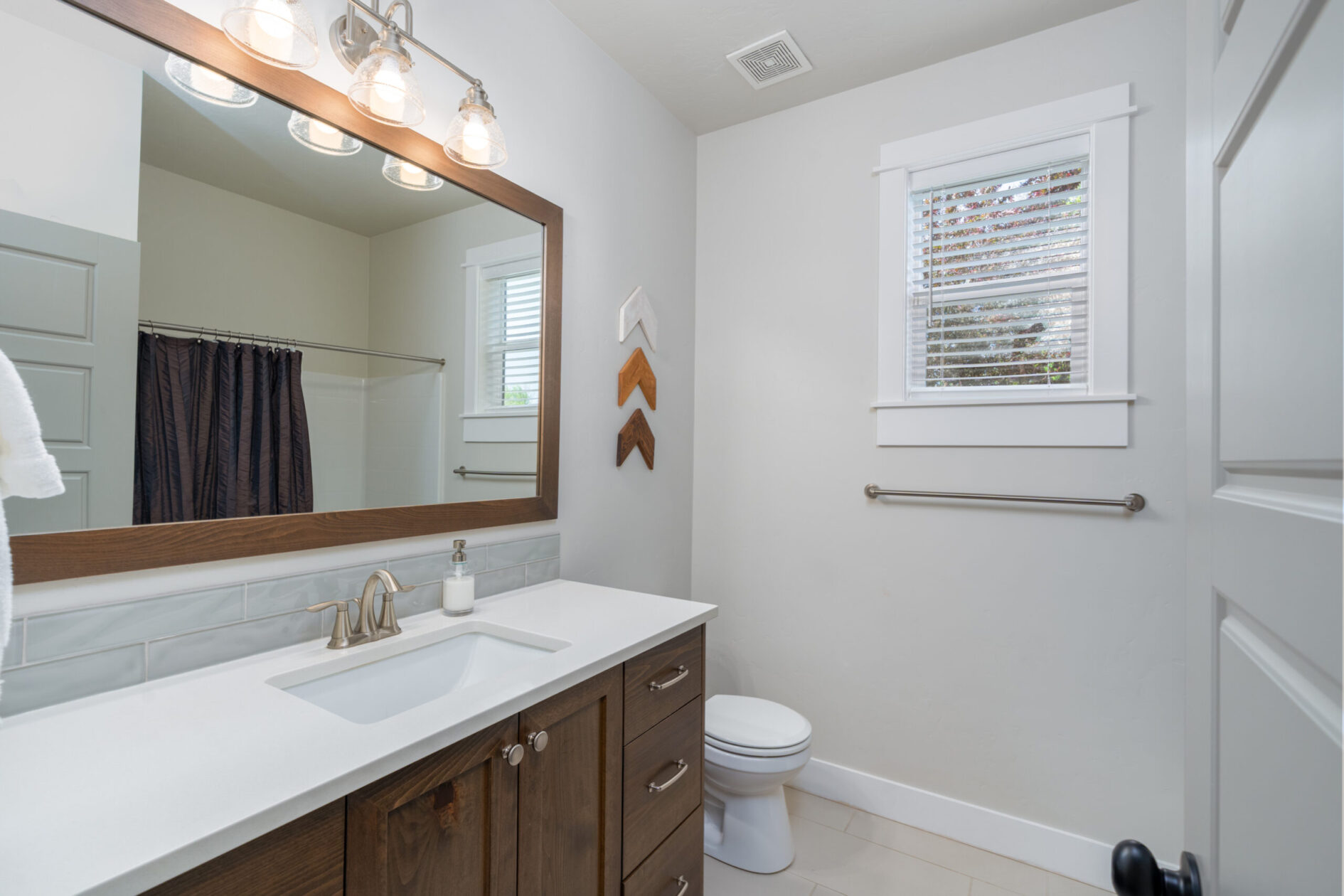 2641 Spare Bathroom