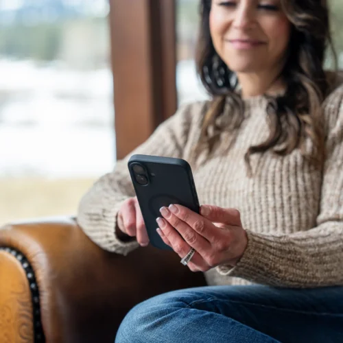 female-using-heattrak-app
